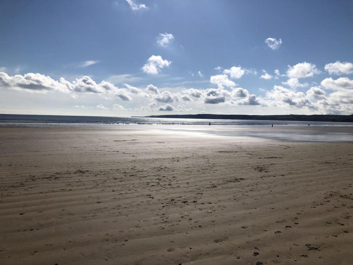 Echo Beach ファイリー エクステリア 写真