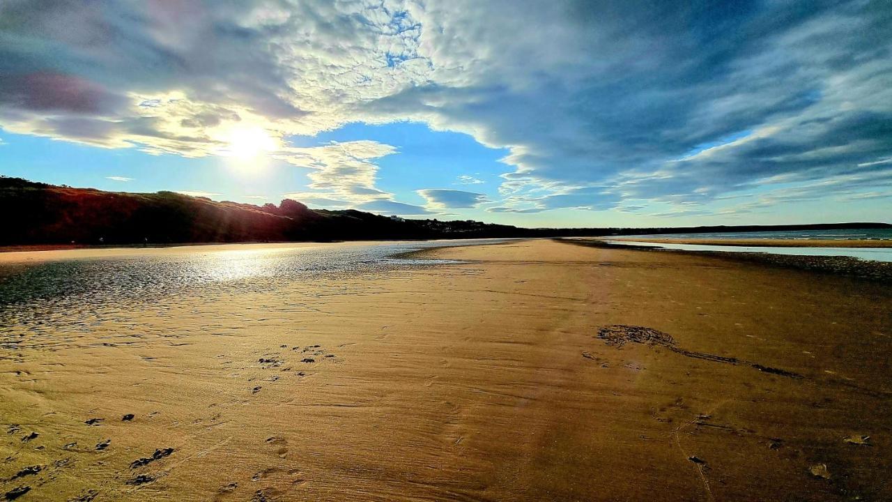 Echo Beach ファイリー エクステリア 写真